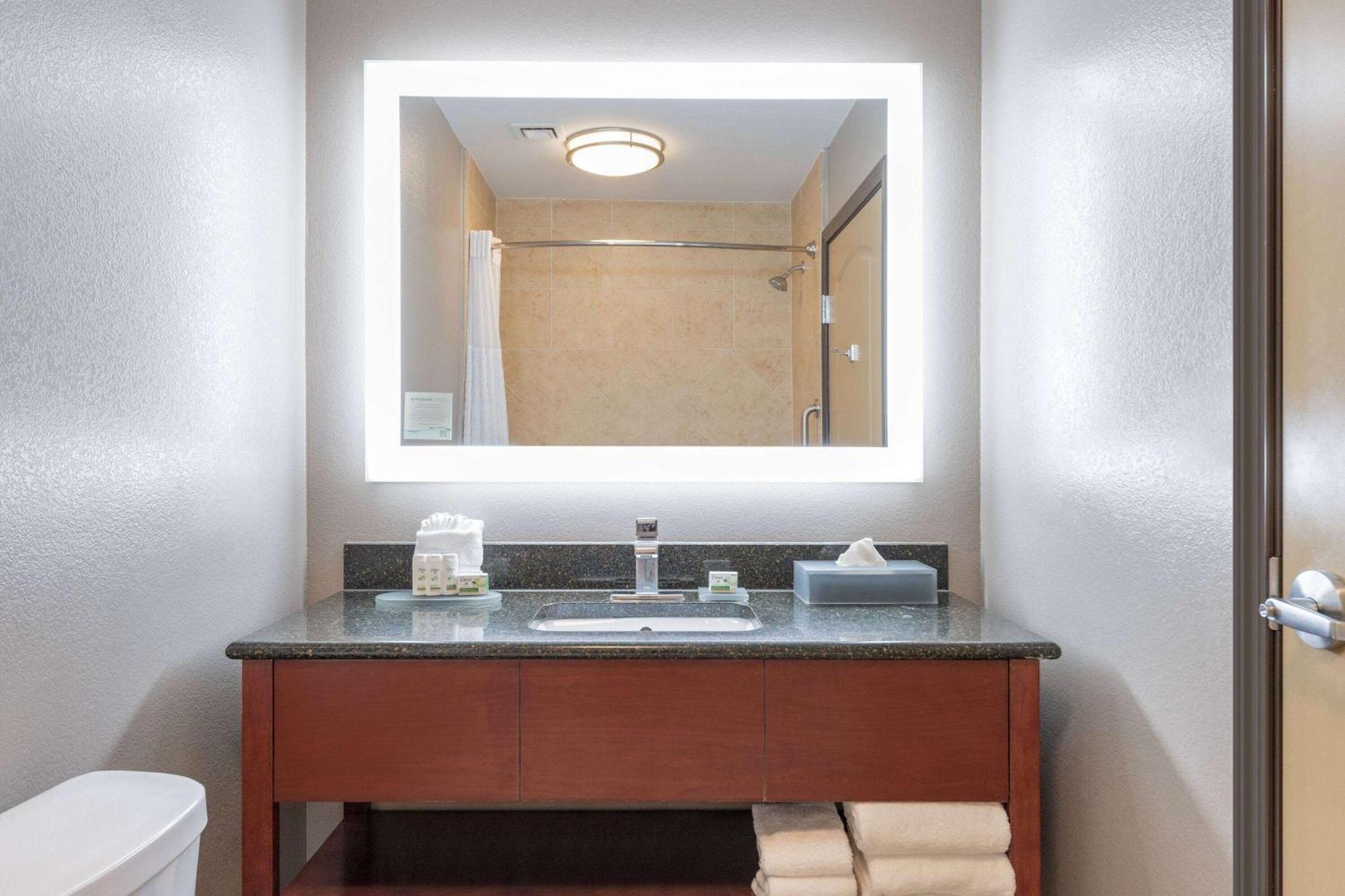 La Quinta By Wyndham Woodway - South