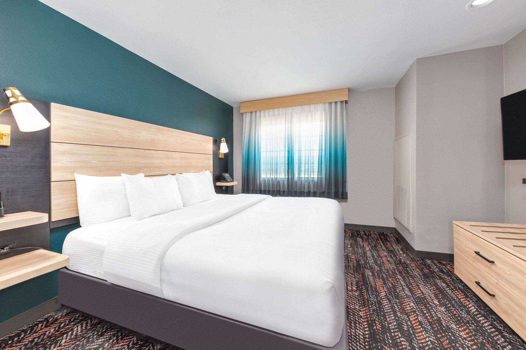 La Quinta By Wyndham Woodway - South Hotel 3*